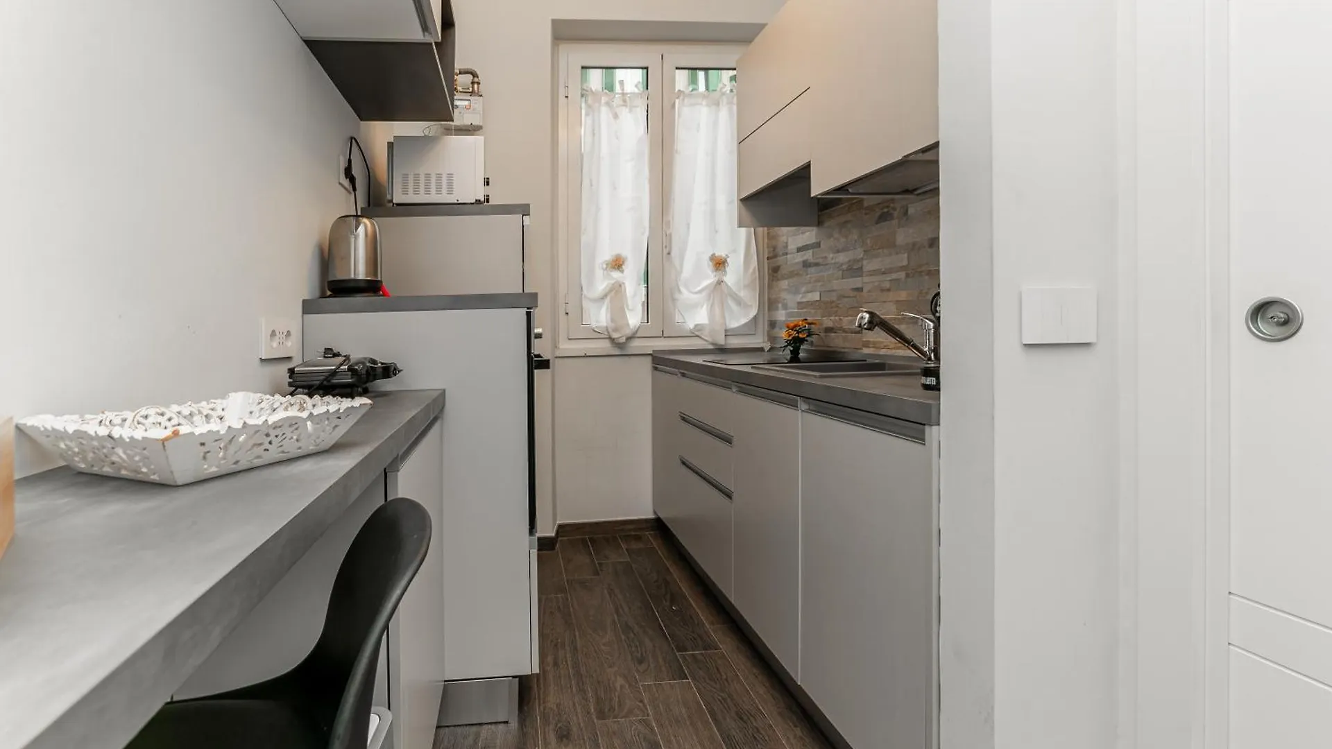 Francesca Suite - Metro Basilica San Paolo Róma Apartman
